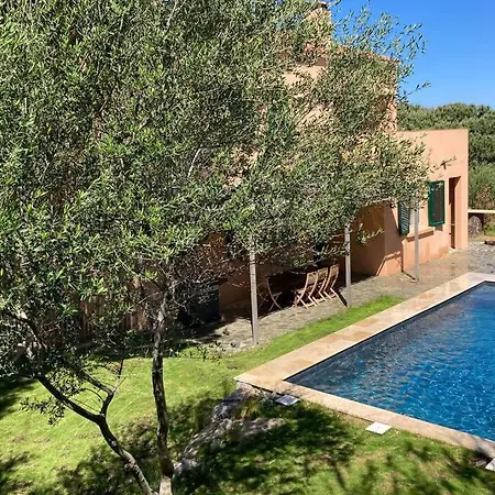 Magnifique Maison Entièrement Rénovée Avec Piscine