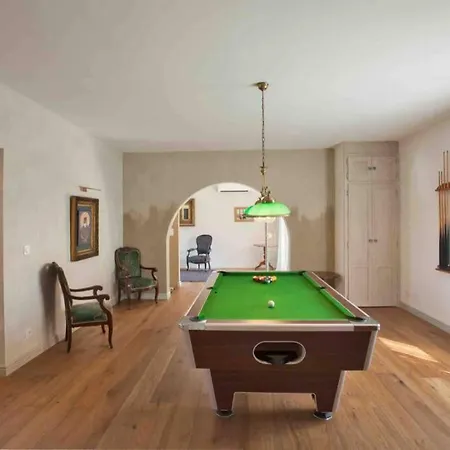 Magnifique Maison Entièrement Rénovée Avec Piscine Villa *