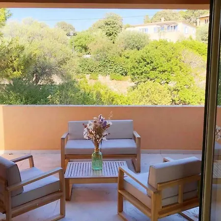 Magnifique Maison Entièrement Rénovée Avec Piscine *