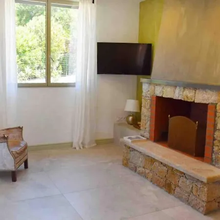 La Giraudiere Βίλα *